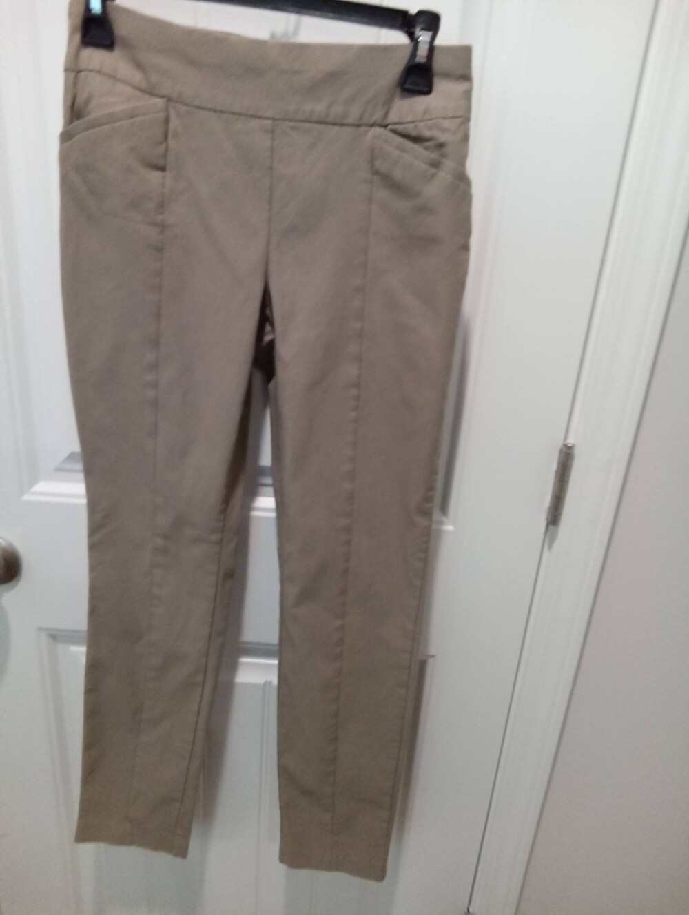 Chico's "SO SLIMMING" Size 0 Khaki Pants w/Pull-on Waist 29" Inseam 14" Waist